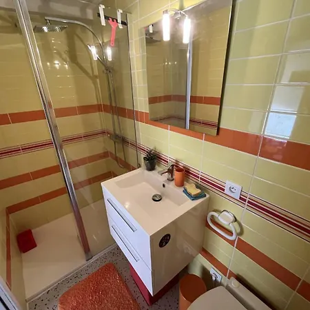 Duplex T4 En Front De Saint-Pierre-la-Mer (Aude)